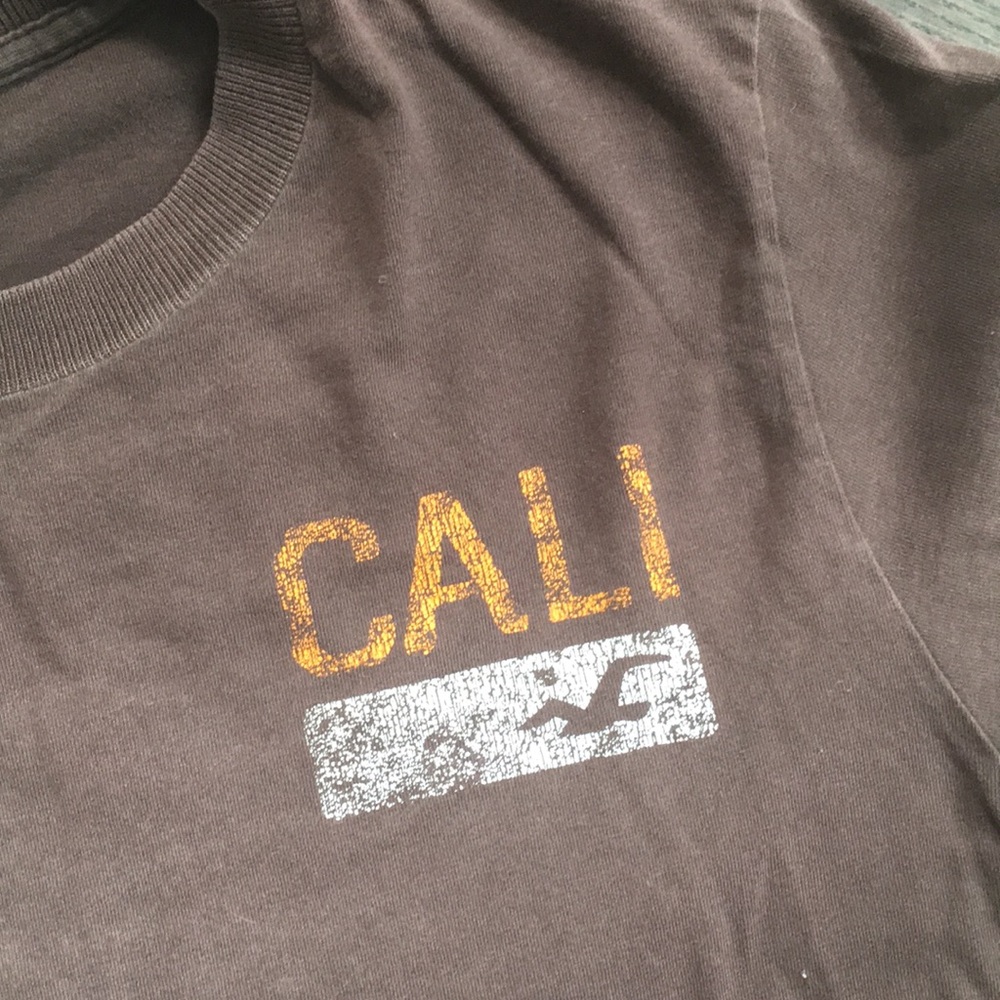 Hollister 22 T-Shirt - Picture 2 of 6